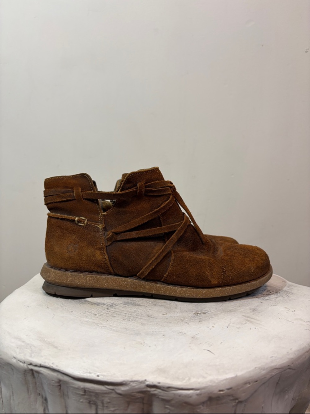 Born Women's Tarkiln Suede Boots Leather Wrap Strap Lace Boho Rustic Rugged 10